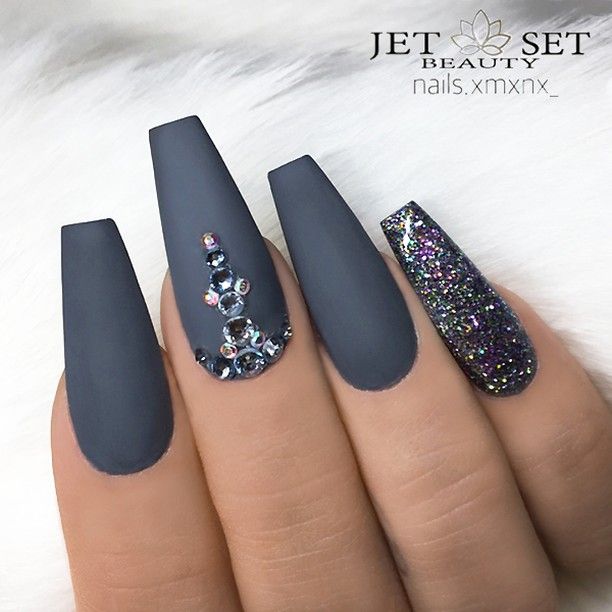 Dark gray acrylic nails