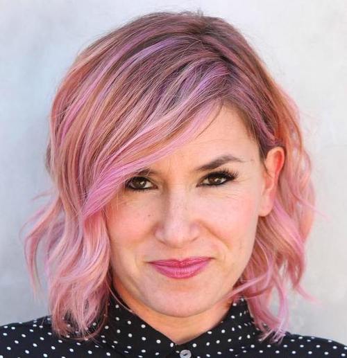 Pastel Pink Highlights: Hair Colors for Women Over 50