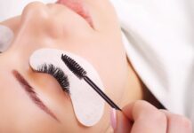 Eyelash Extensions Pros and Cons: Should You Use Them? Eyelash Extensions Pros and Cons