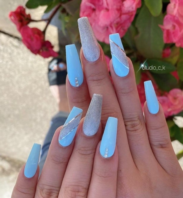baby blue nail designs